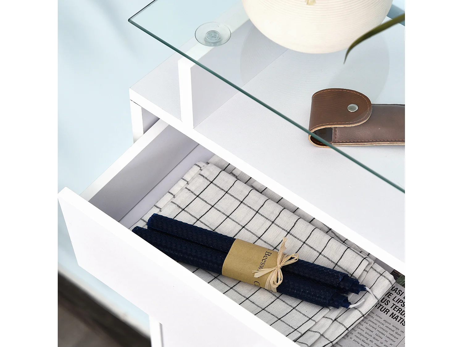 Mobile scarpiera in legno bianco con 2 ante cassetto e ripiano