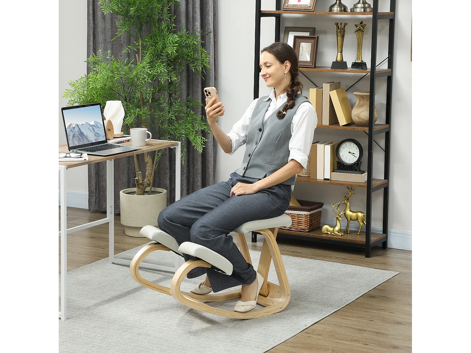 Sedia inginocchiatoio in tessuto effetto lino e legno di betulla crema