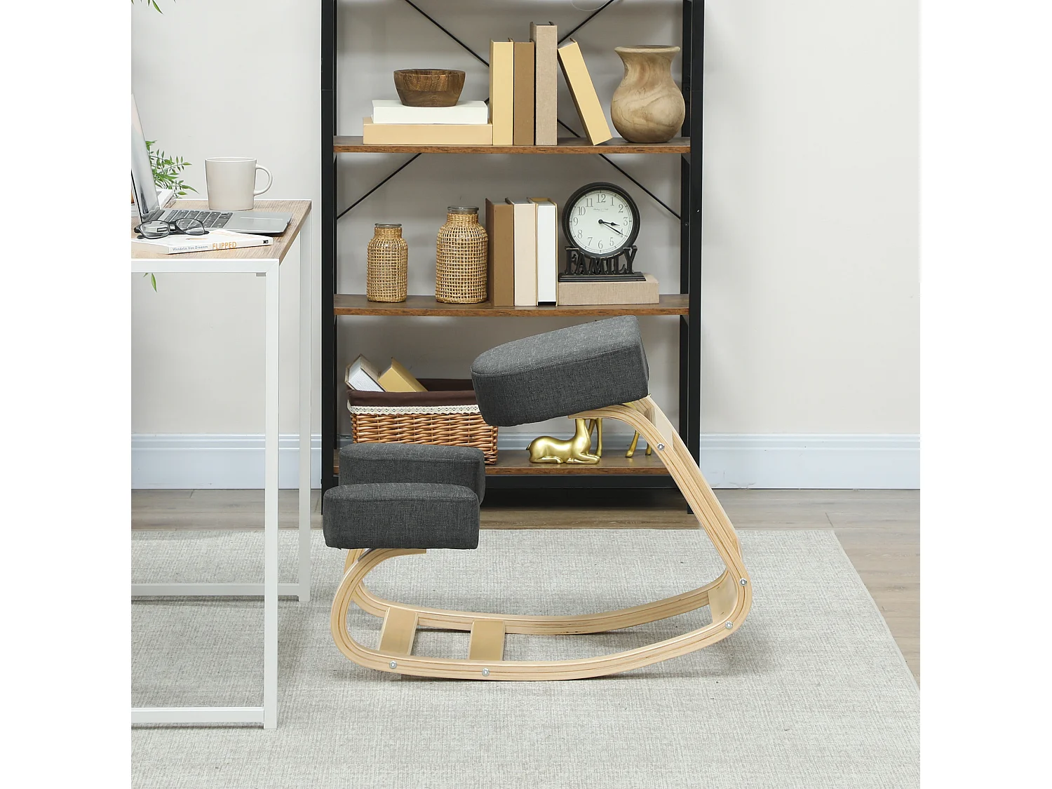 Sedia inginocchiatoio ergonomica in betulla e cuscino grigio