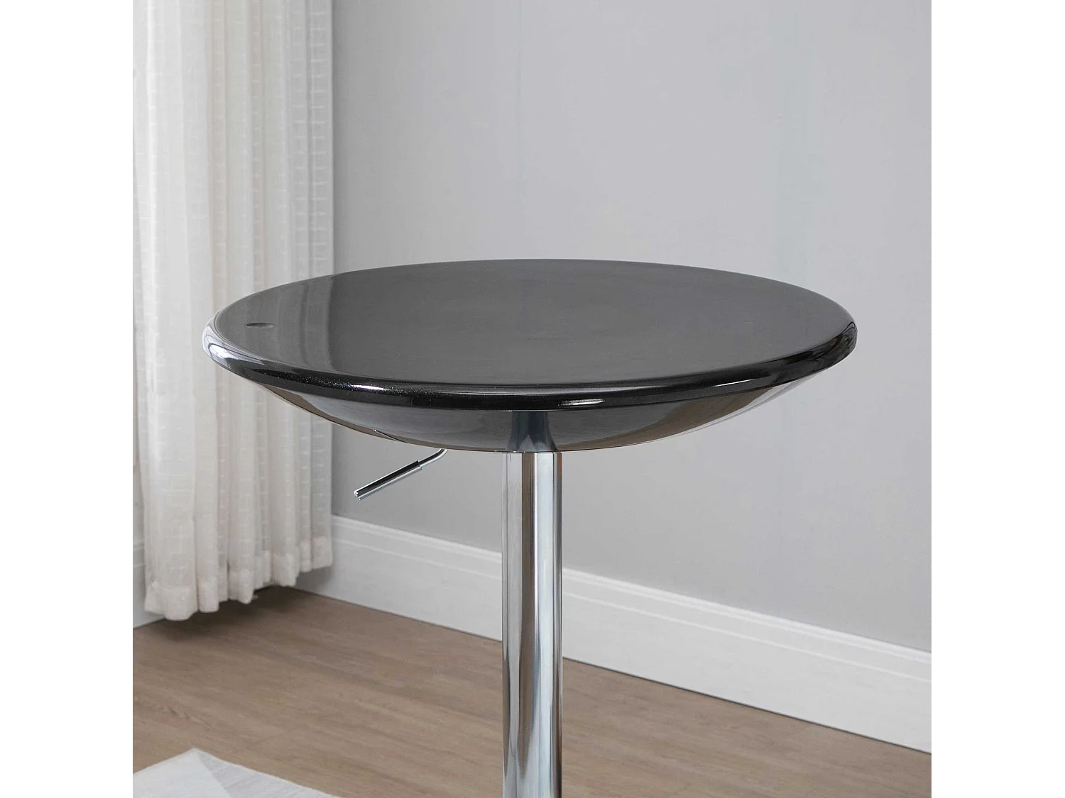 Tavolo rotondo da bar con piano girevole altezza regolabile