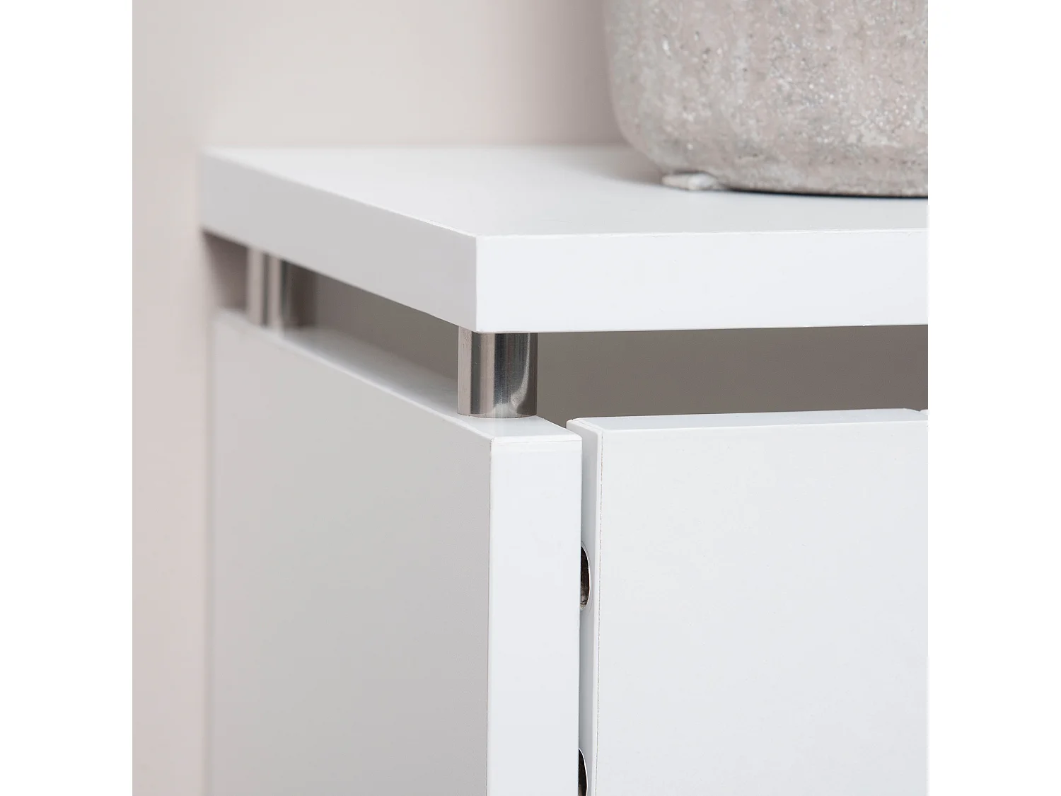 Copritermosifone a doghe moderno ed elegante per la casa