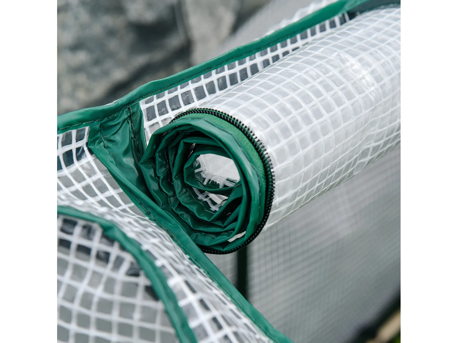 Letto per orto in cassetta con serra da giardino