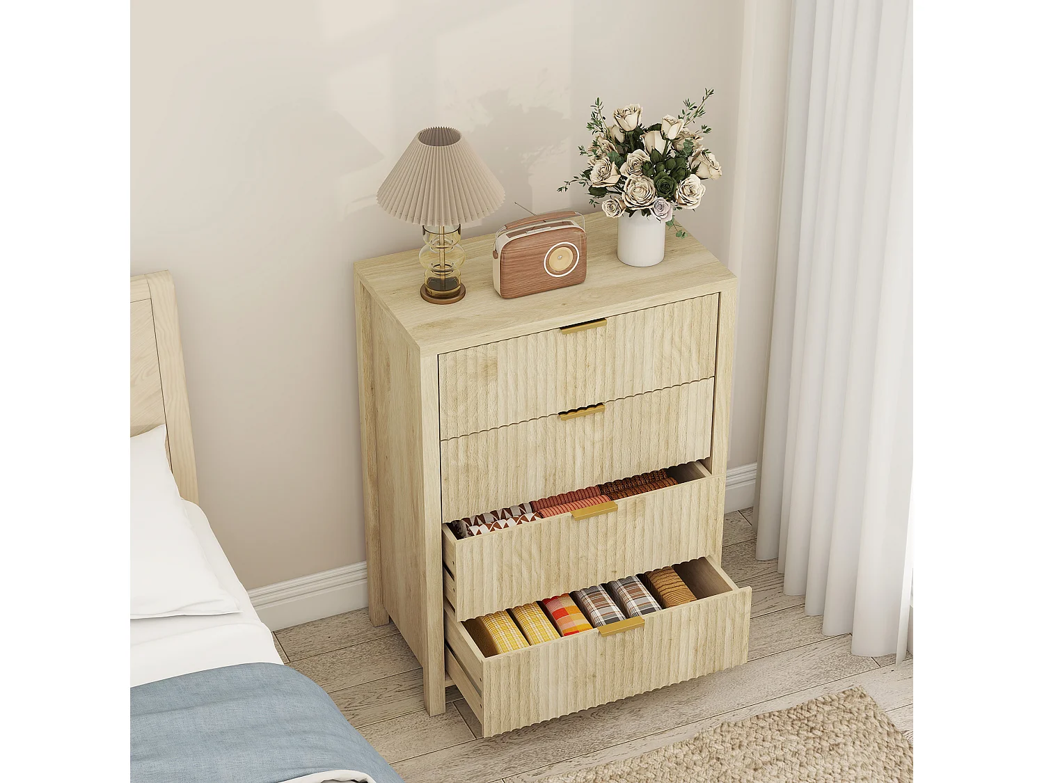 Cassettiera camera da letto 4 cassetti scanalati comò camera da letto in legno con maniglie dorate