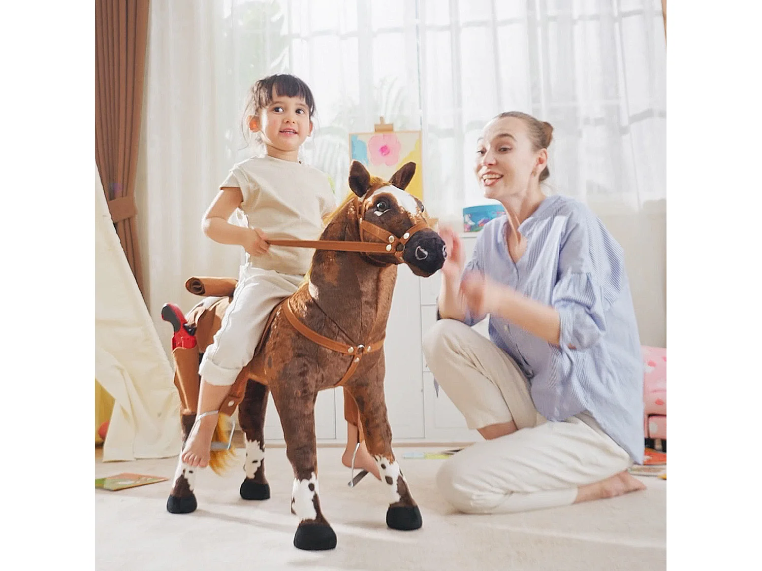 Cavallo a dondolo per bambini con nitrito, sella e staffe marrone