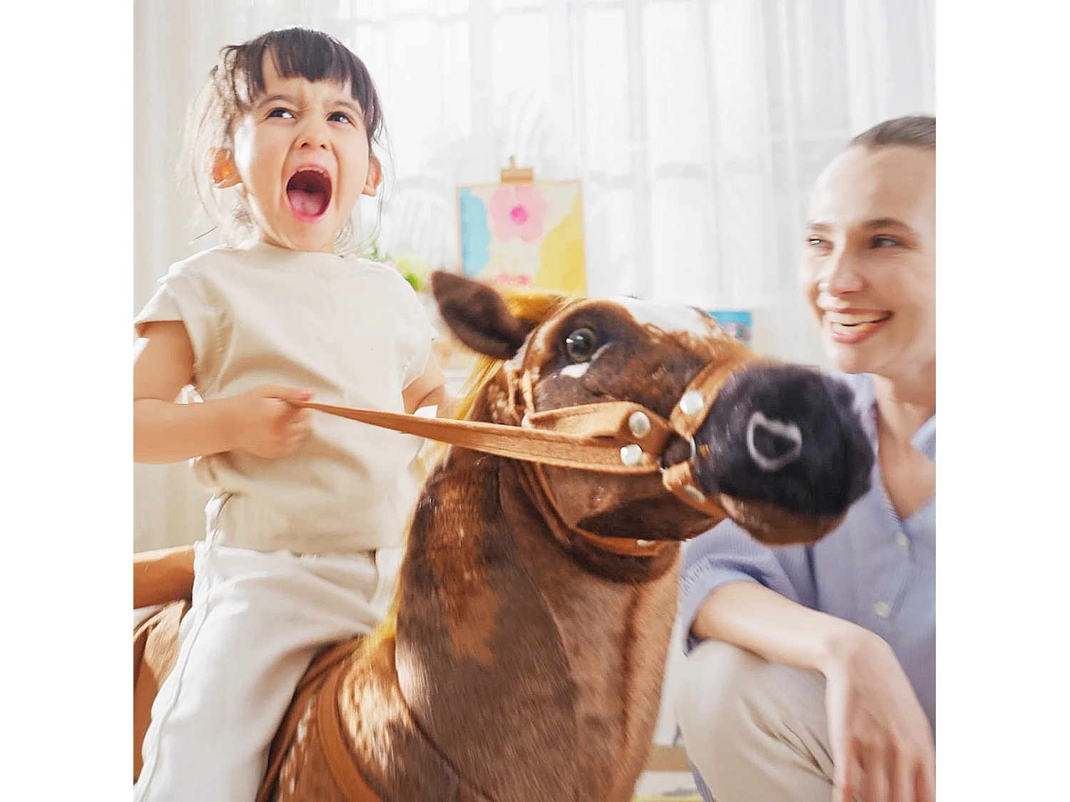 Cavallo a dondolo per bambini con nitrito, sella e staffe marrone