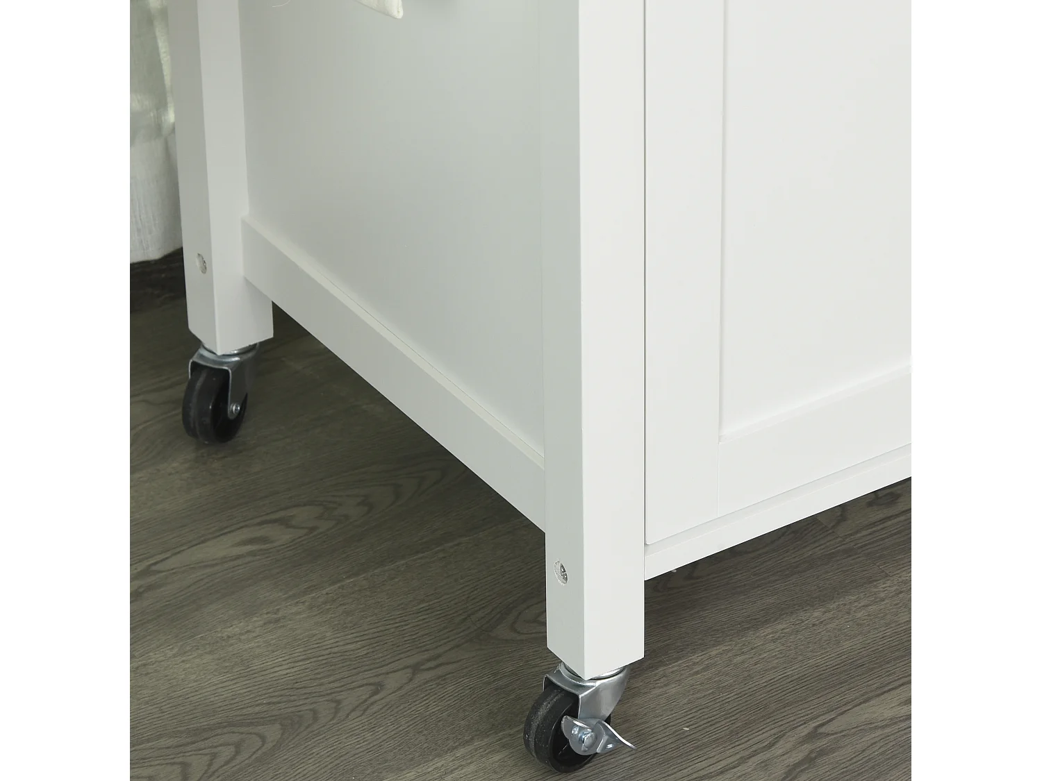 Carrello con ruote salvaspazio, penisola cucina in legno massiccio