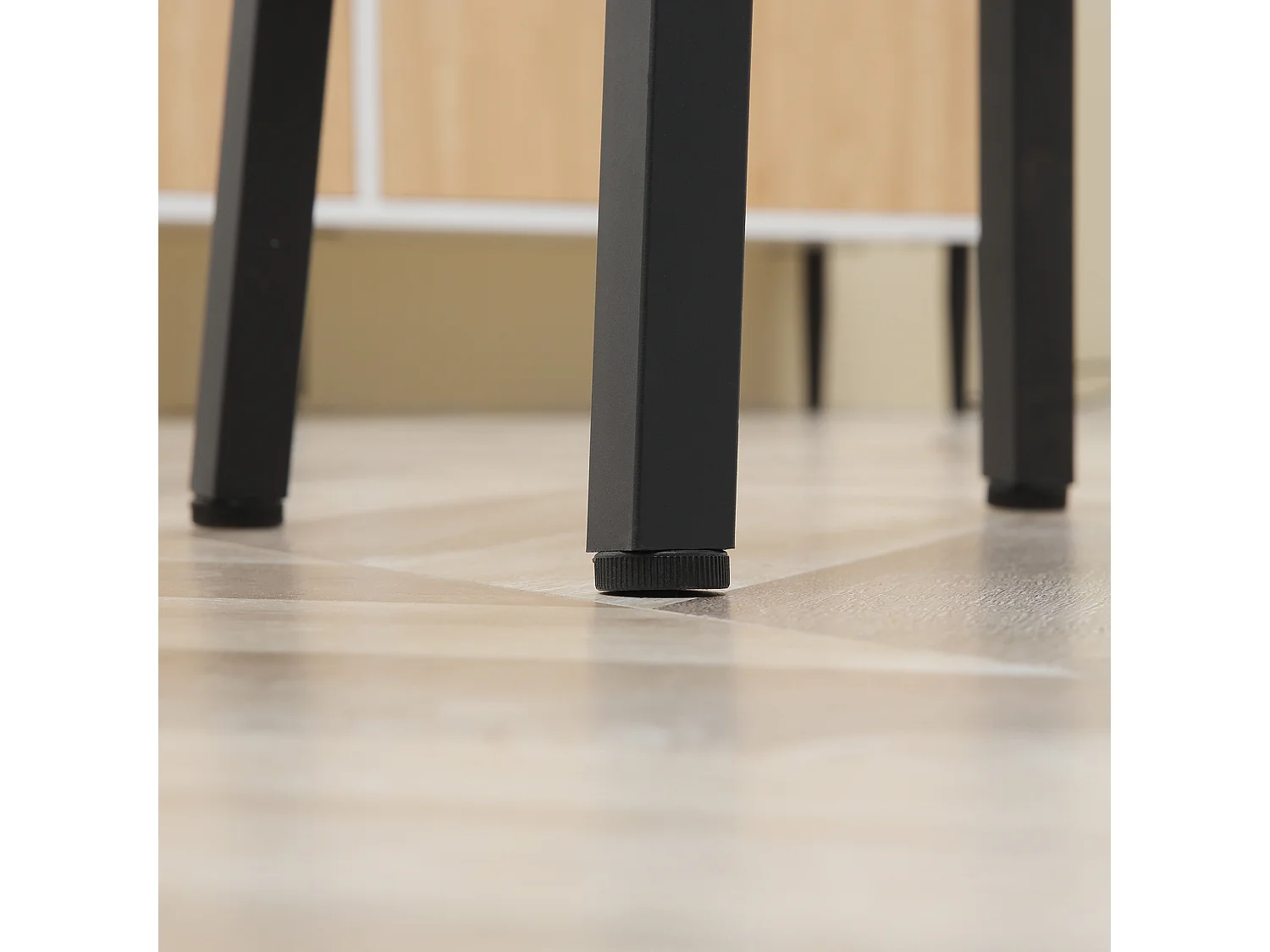 Set 2 sgabelli da bar con poggiapiedi e piano d'appoggio liscio