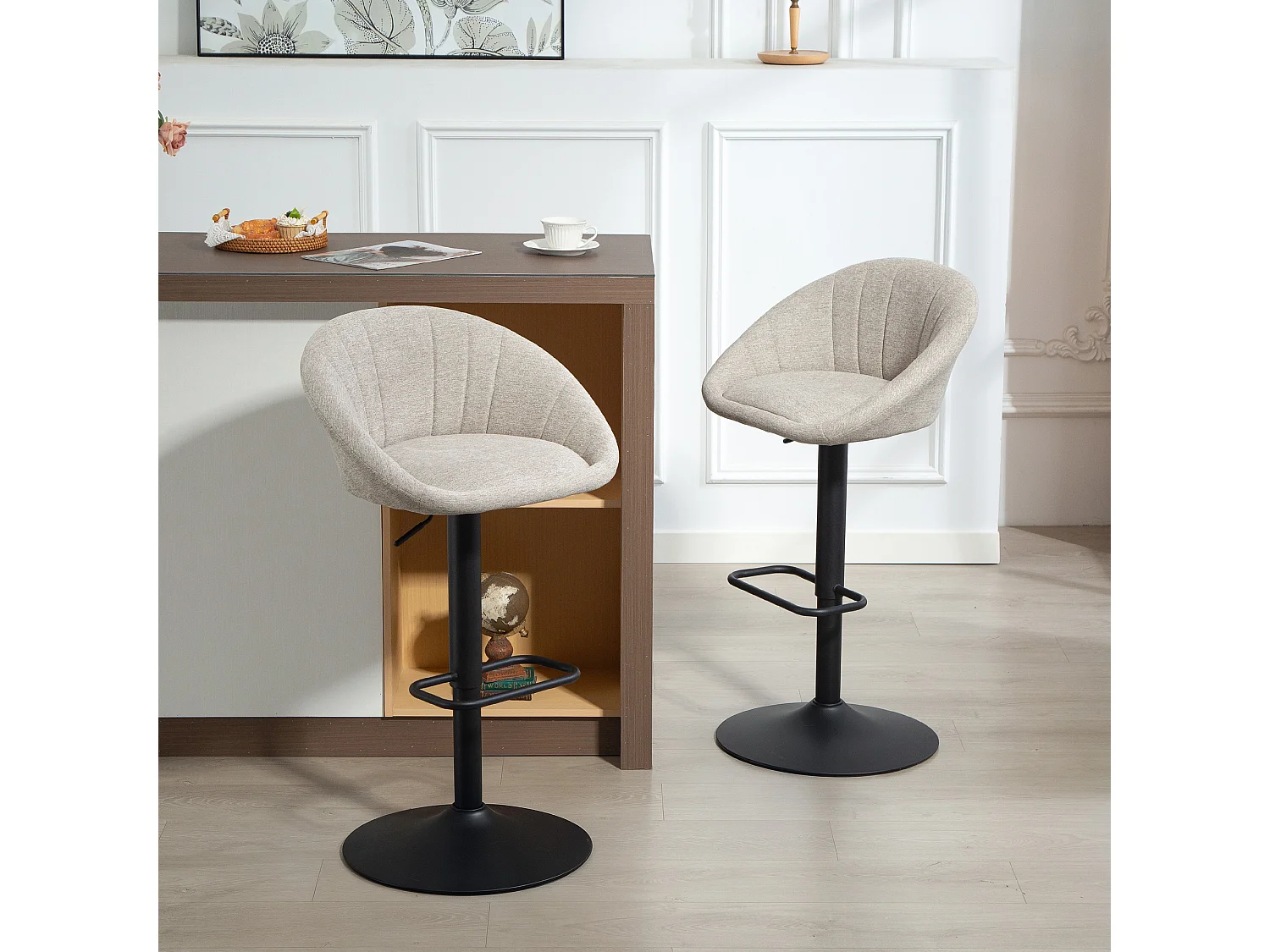 Set 2 sgabelli bar con schienale e braccioli altezza regolabile