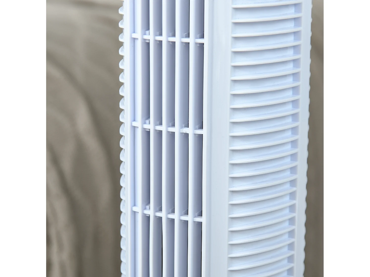 Ventilatore a colonna con telecomando a 5m oscillante 70°