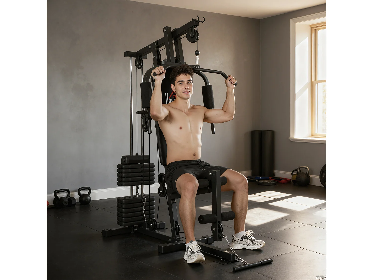 Stazione fitness in acciaio e pu con seduta e schienale imbottiti nero