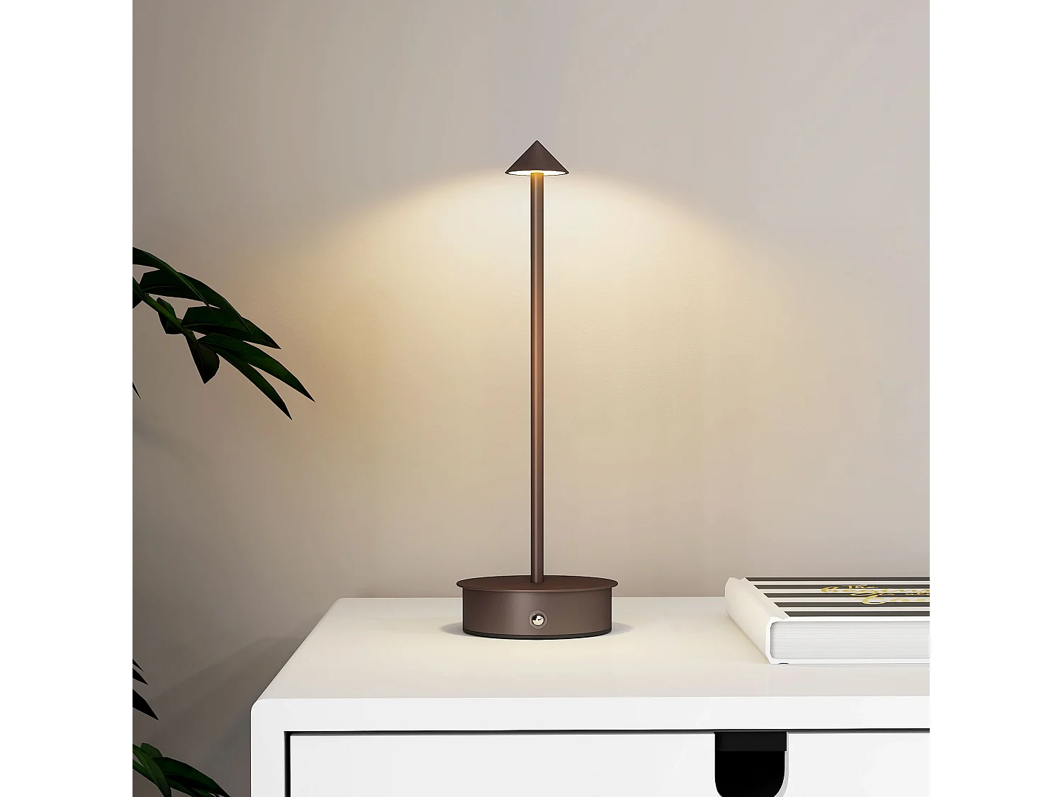 Lampada da tavolo ricaricabile touch e regolabile caffè