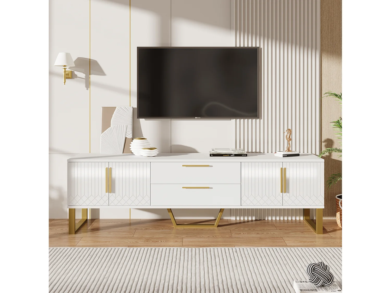 Mueble de TV con base, tiradores dorados, mueble bajo para salón con puertas esculpidas y estructuradas, color blanco