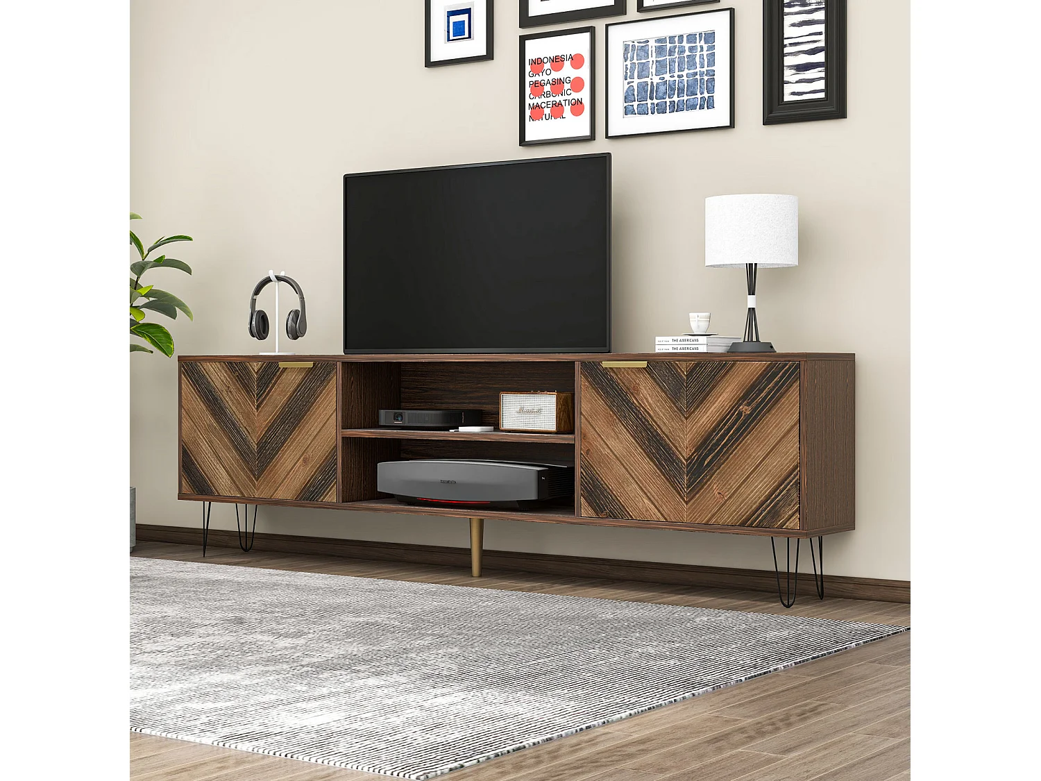 Mueble TV negro y madera con tiradores dorados y patas de hierro, mueble TV con 2 puertas y compartimentos