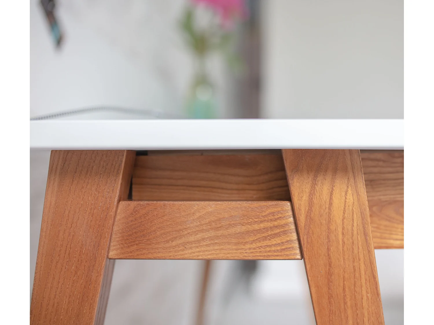 Bureau d'angle avec tiroir 115 x 85 cm Luka Blanc | Pieds Chêne | Côté droit