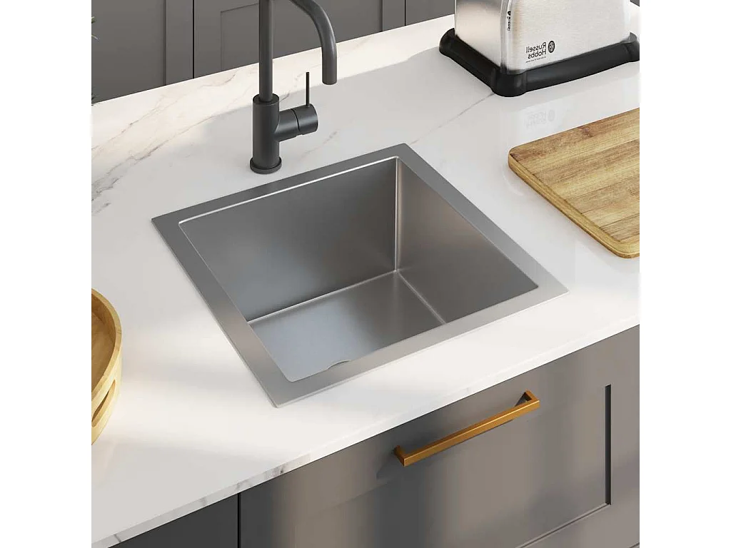 Handgefertigte Küchenspüle aus Edelstahl