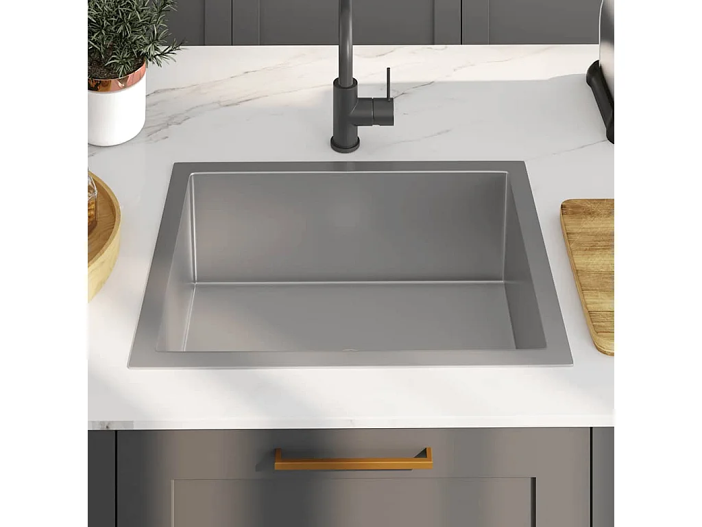 Ręcznie wykonany zlew kuchenny ze stali nierdzewnej