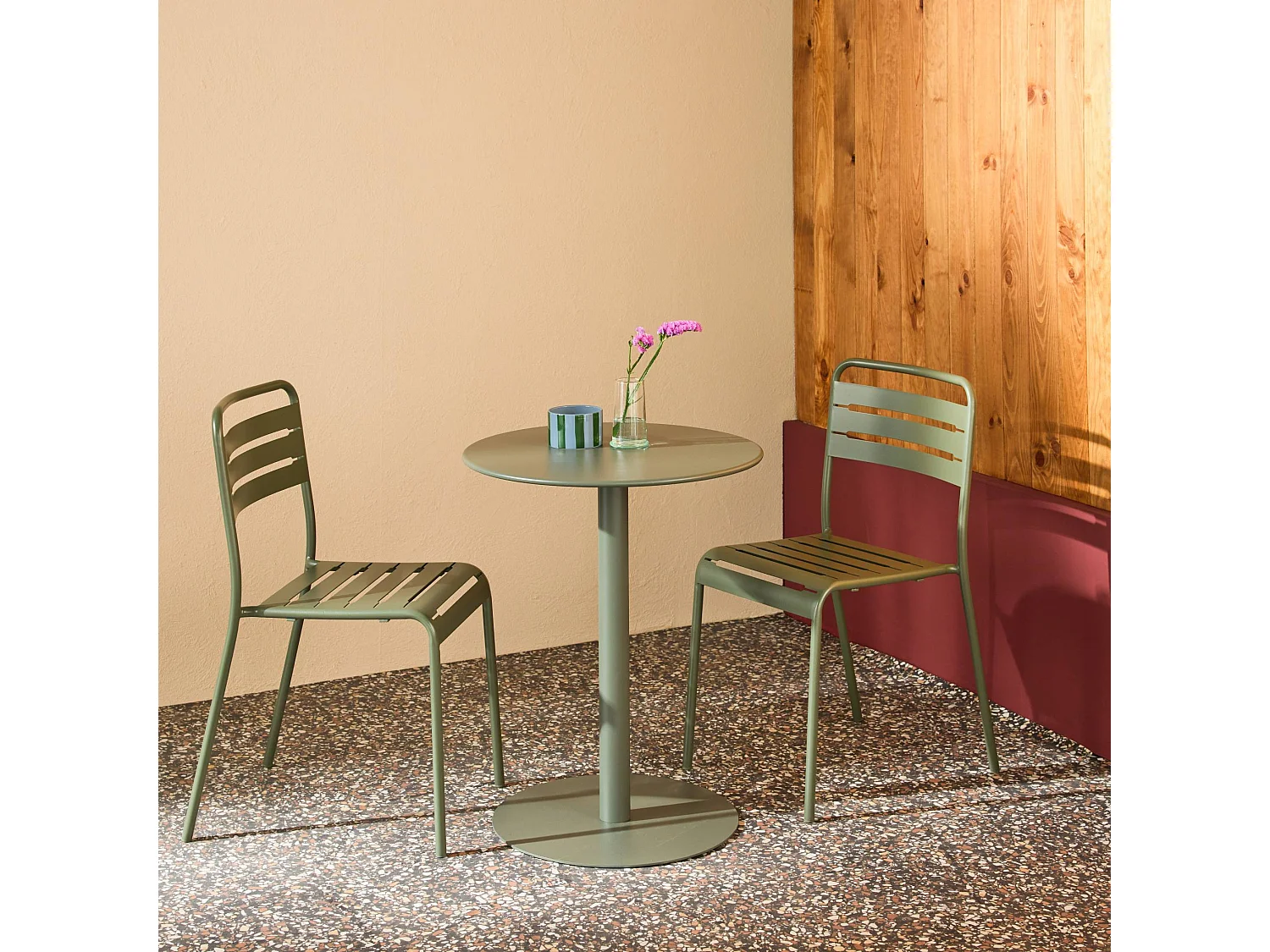 Table de jardin bistrot ronde acier + 2 assises Ø60cm kaki - Orea + Amélia