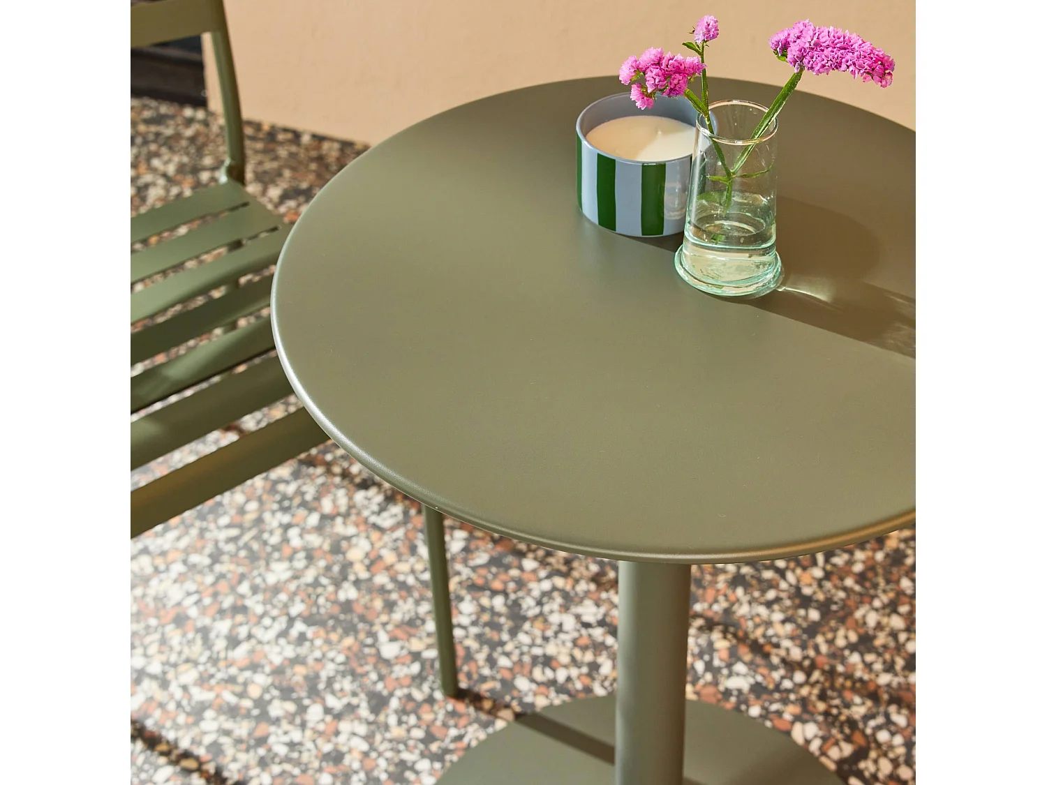 Table de jardin bistrot ronde acier + 2 assises Ø60cm kaki - Orea + Amélia