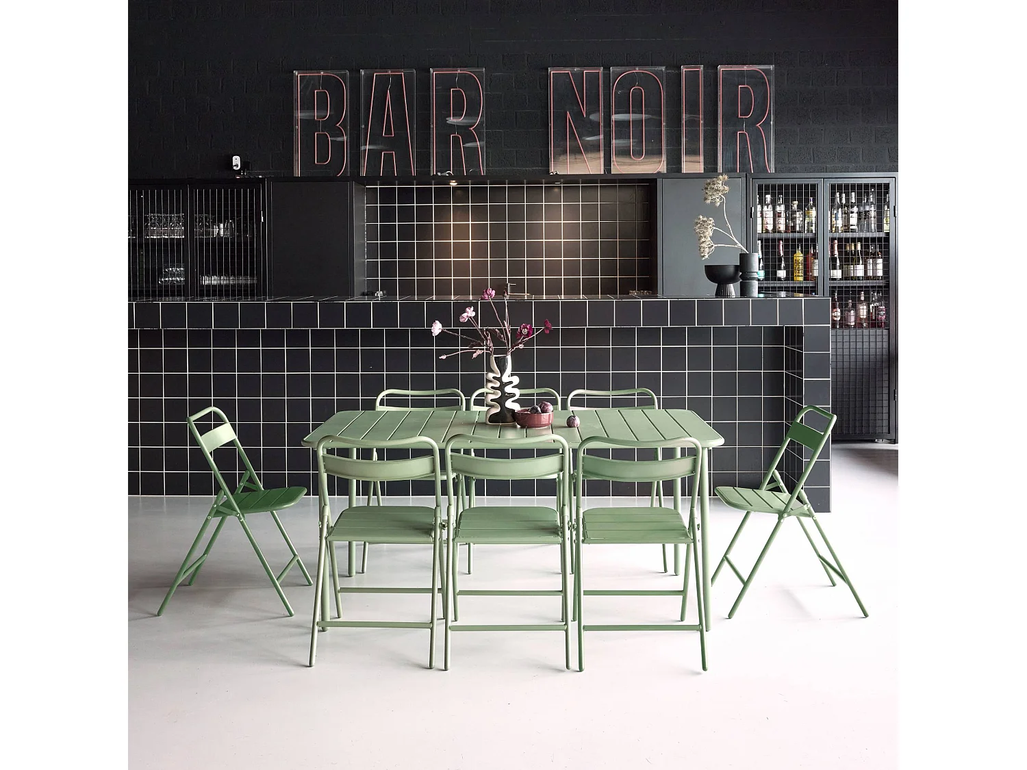 Table de jardin métal + 8 assises vert. Amelia 160 x 90 x H 72.5cm