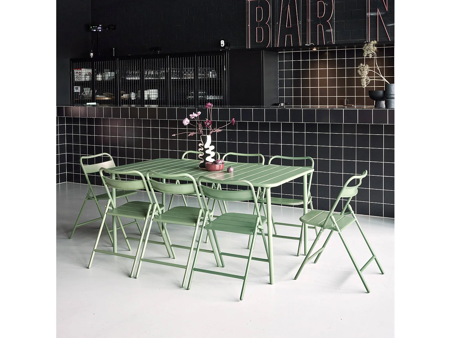 Table de jardin métal + 8 assises vert. Amelia 160 x 90 x H 72.5cm