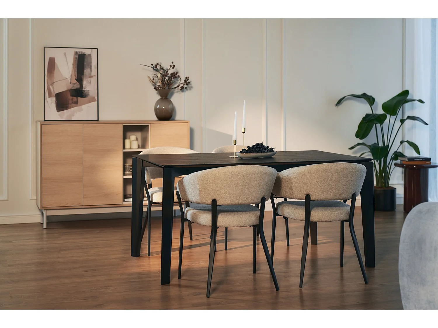 Buffet 3 portes avec trois niches ouvertes – 138 cm – chêne / gris cachemire – LAYEN