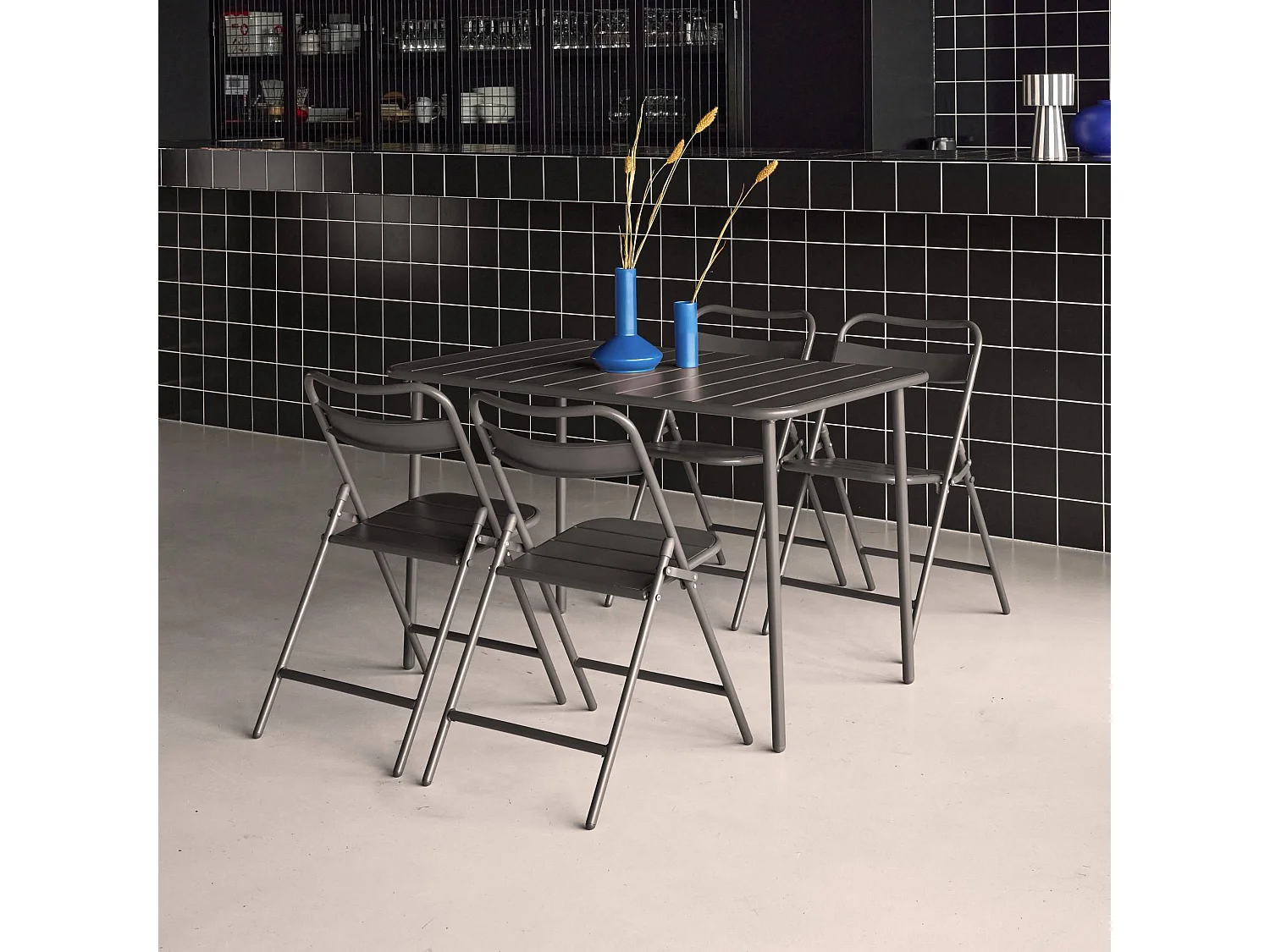 Table de jardin métal + 4 assises anthracite. Amelia L 120 x 70 x 72.5cm