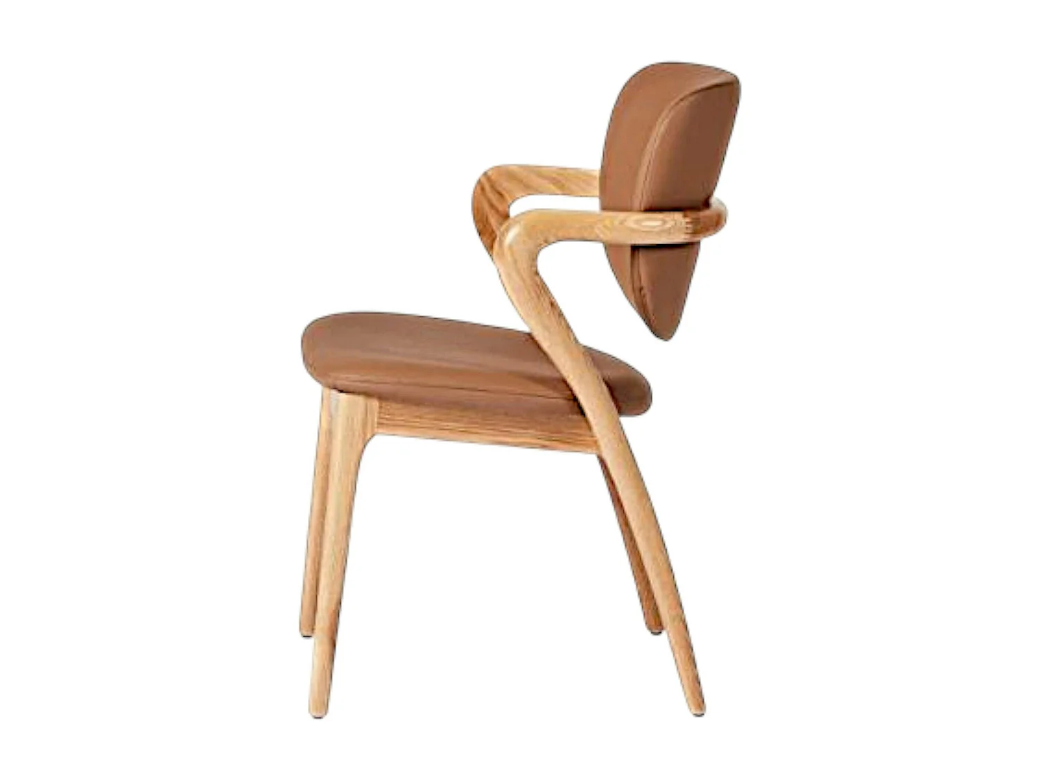 Chaise en cuir marron, accoudoirs bois clair ALDER