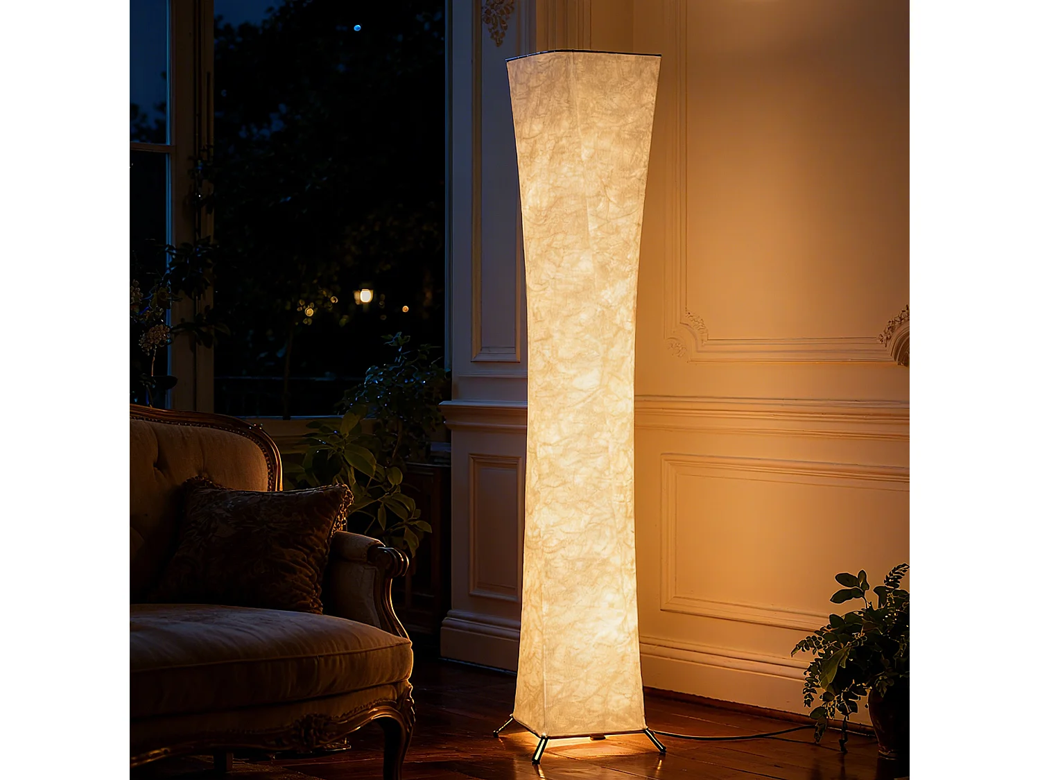 Lampada da terra moderna con luce regolabile su 3 livelli e interruttore a pedale