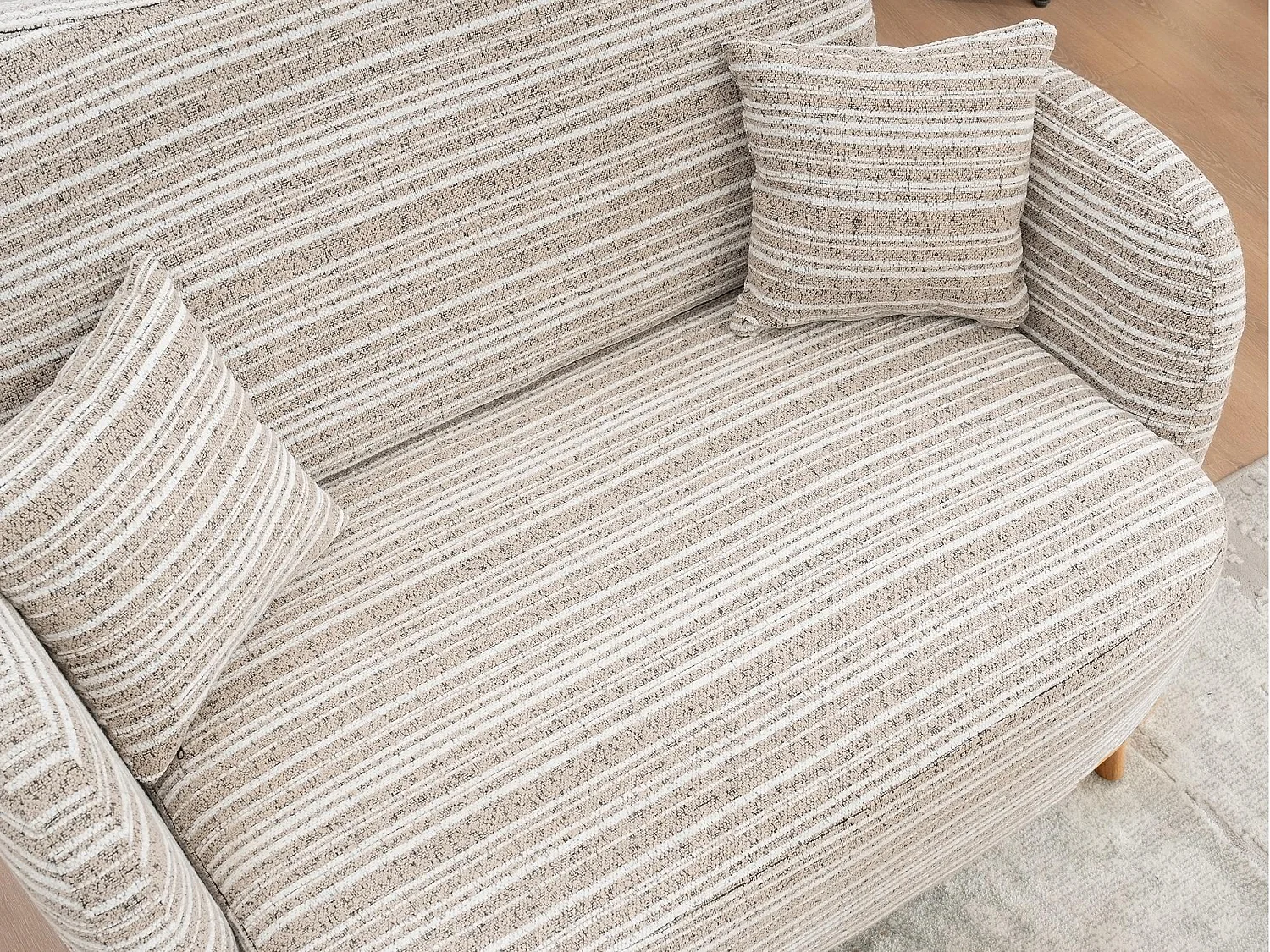 Sofá 2 Plazas Compacto 121cm - Línea 2.0. Extrarrobusto 250kg, Tejido Bouclé con Bolsillos. Ideal para espacios reducidos y cualquier habitación.