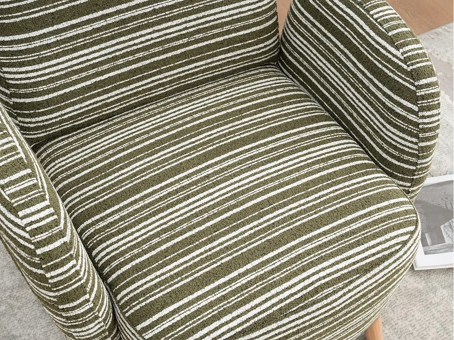 Linea 1.0 - Fauteuil Relax Bouclé avec Accoudoirs à Poches - Confort Ergonomique - Vert - Pour décorer toute pièce