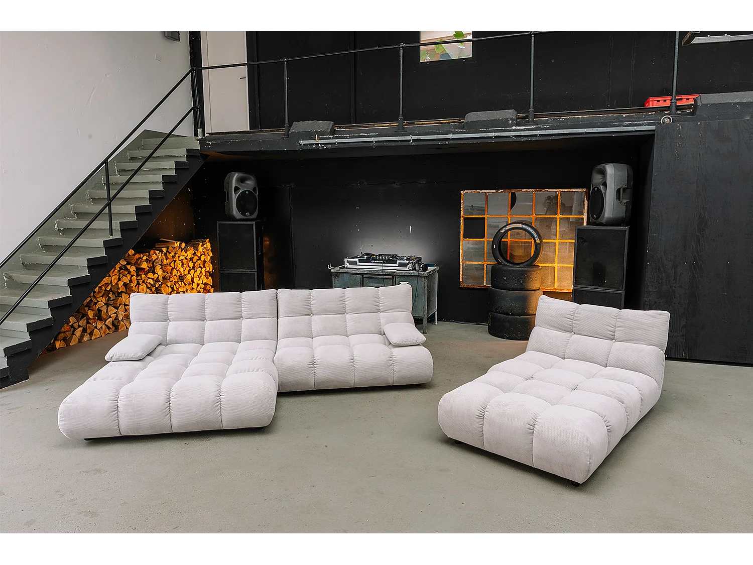 Sofá esquinero Pufs tapizados Sillones giratorios Set - plata Pana - VIVIEN