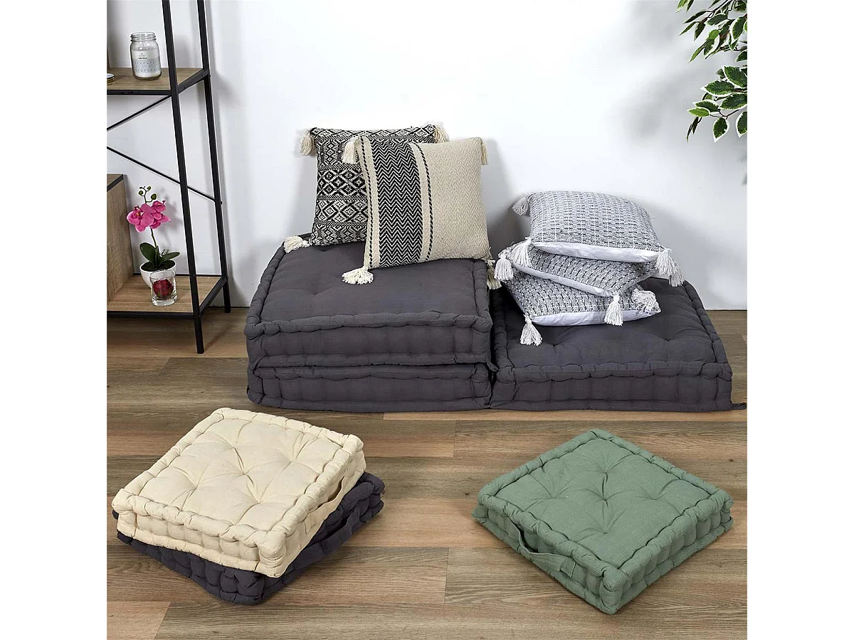 Coussin 40x40cm Style Berbère Beige Motifs Géométriques Noirs avec Pompons Déhoussable - KALDIA