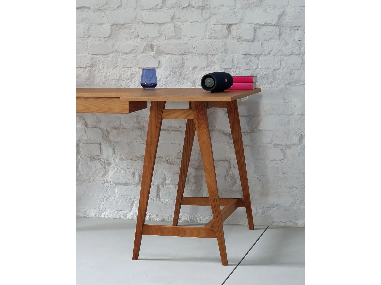 Bureau d'angle avec 2 tiroirs 135 x 85 cm Luka Noyer | Côté droit