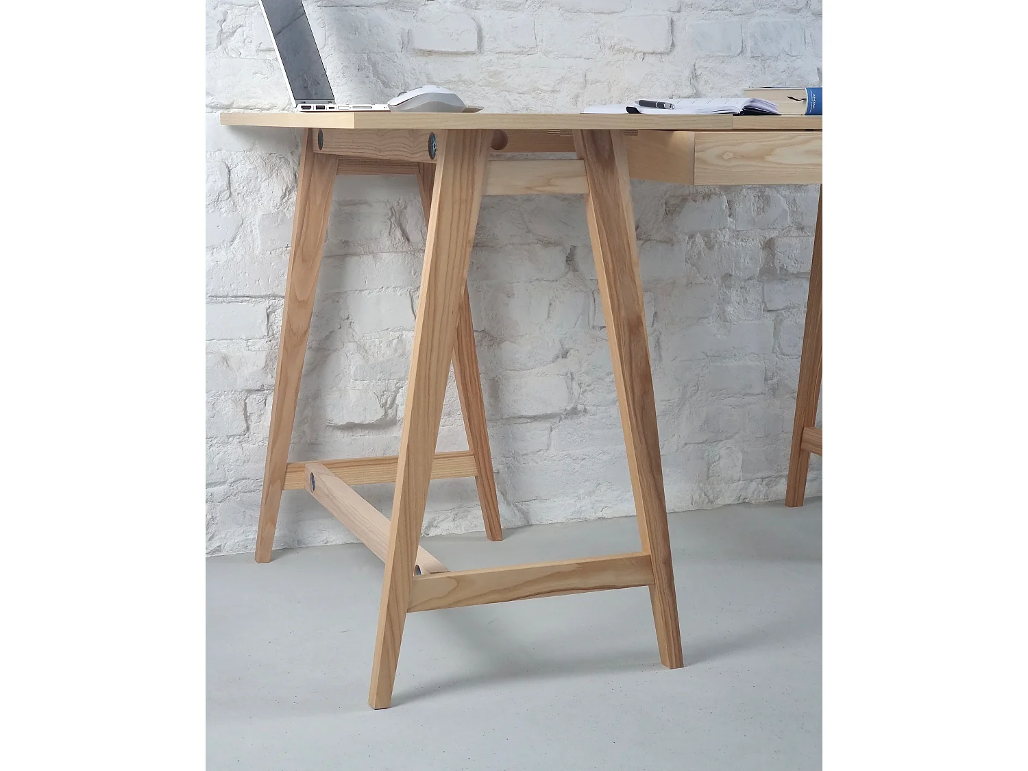 Bureau d'angle avec 2 tiroirs 135 x 85 cm Luka Frêne | Côté gauche