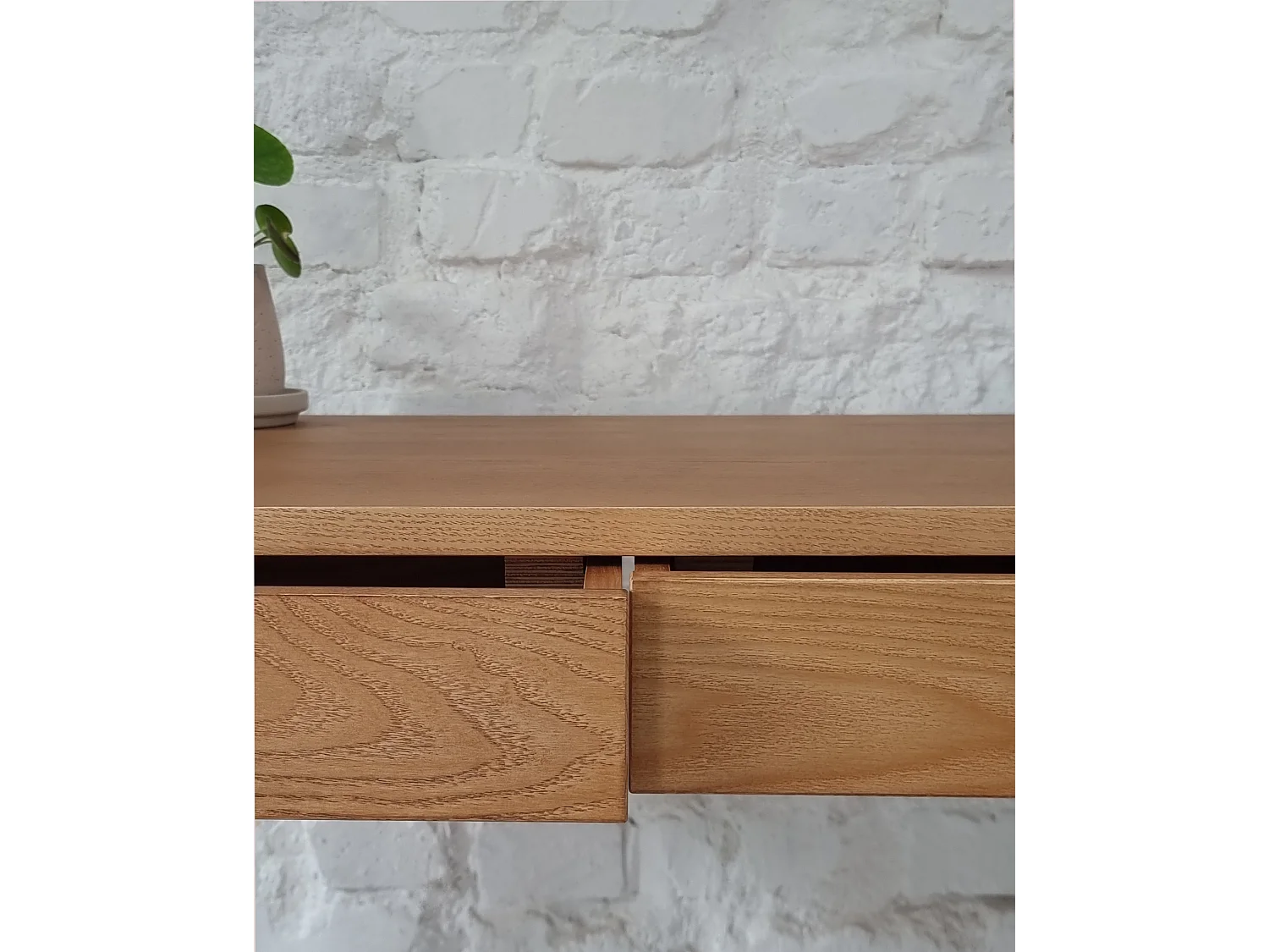 Hoekbureau met 2 lades 135x85cm Luka Noten | Linkerkant