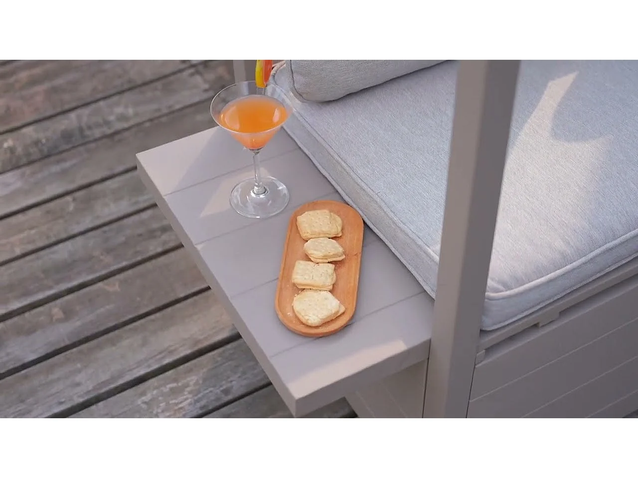 Canapé d'extérieur 2 places FARO 146 cm x 111 cm avec repose-pieds, canapé de jardin avec rangement et auvent résistant aux UV