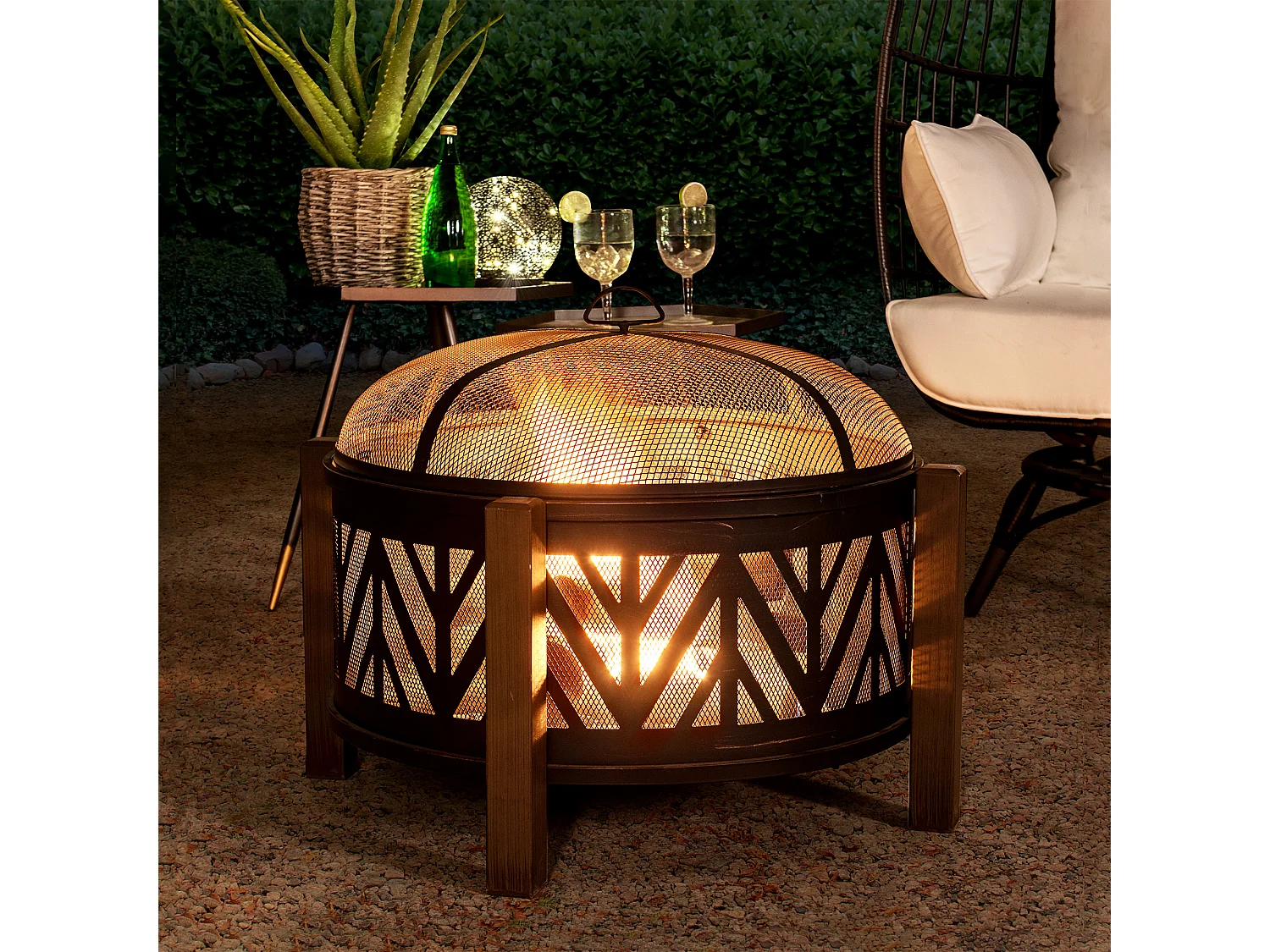 Foyer à bois en acier noir BROMO 79 cm avec pare-étincelles