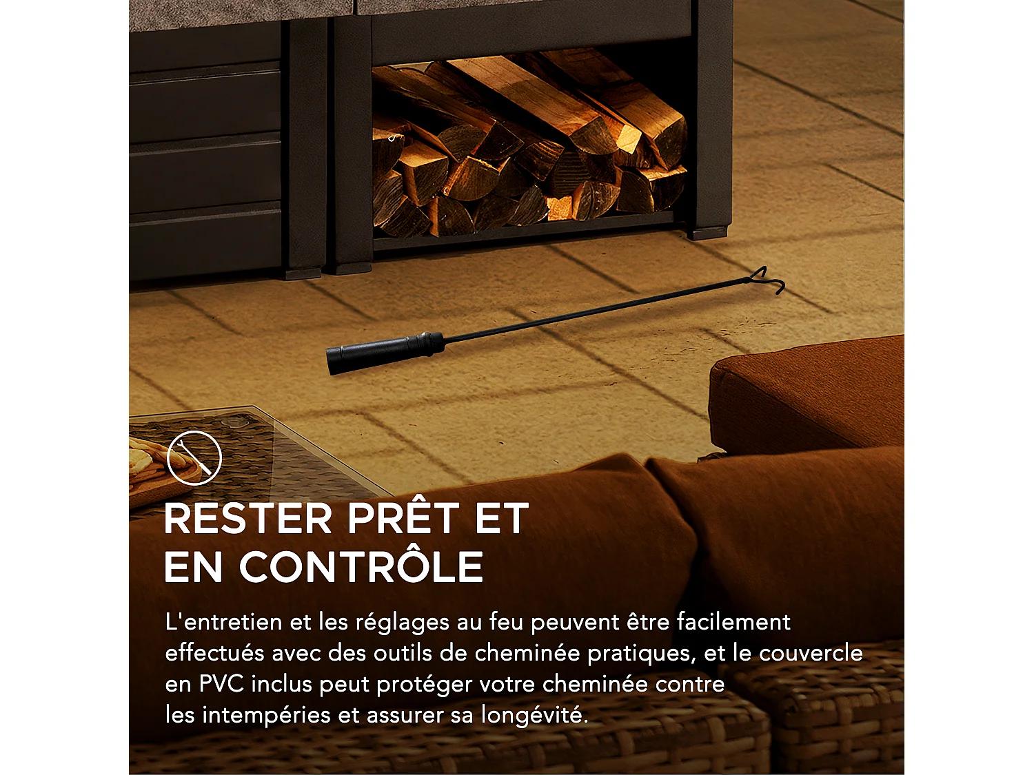 Cheminée d'extérieur VULTURE avec conduit et porte-bûches