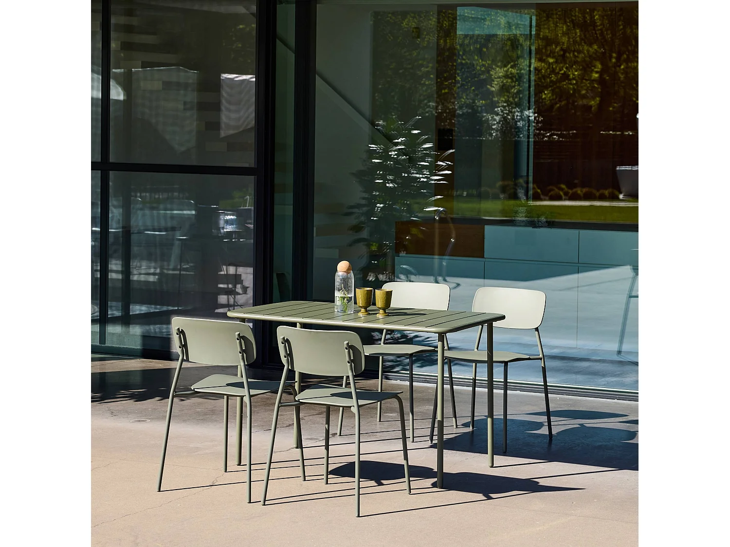 Set tavolo da giardino in metallo con 4 sedie, verde kaki