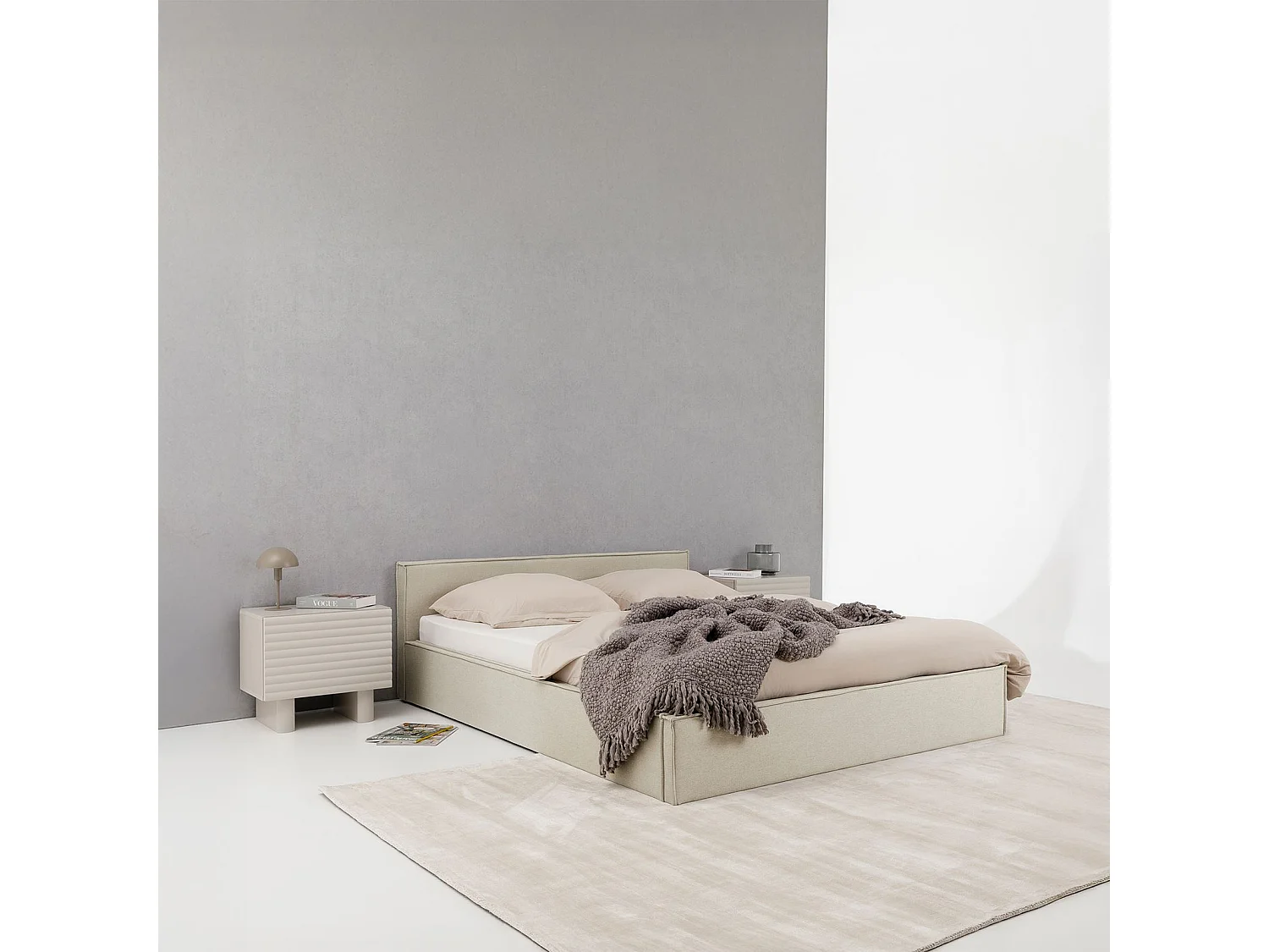 Lit Double PESARO rembourré 160x200 cm, Tête de lit en Tissu, Beige, avec Sommier, Lit Queen Size pour Adulte, Lit 2 Places