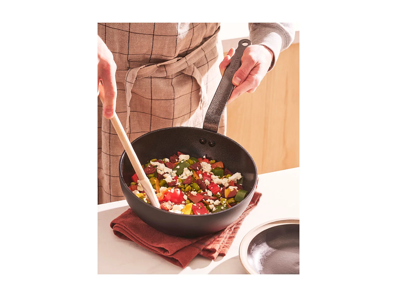 De Buyer Sauteuse bombée antiadhésive céramique 28cm - 8228.28