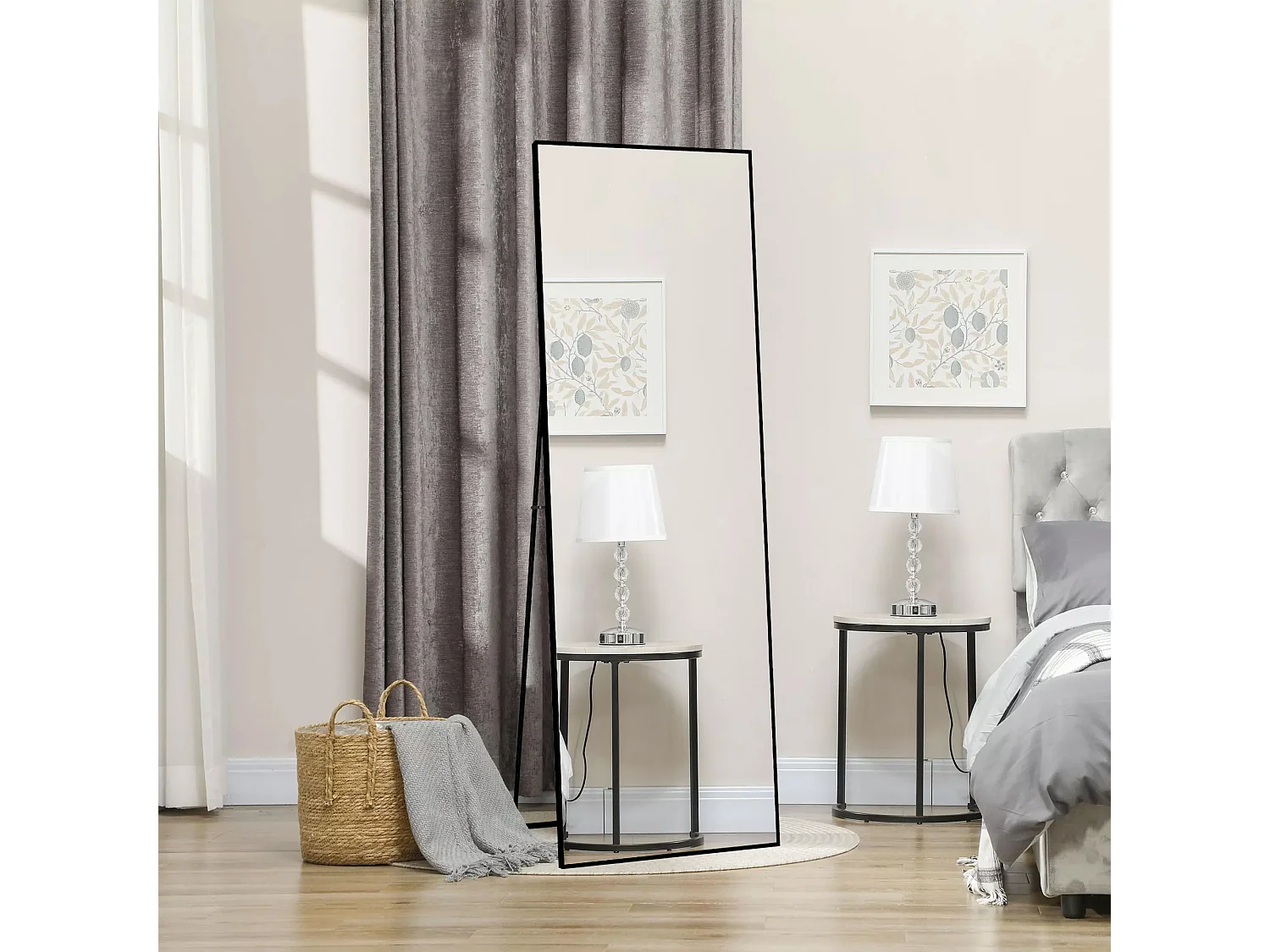 Rechthoekige staande spiegel 177×77 cm met zwarte lijst – Minimalistisch en modern design