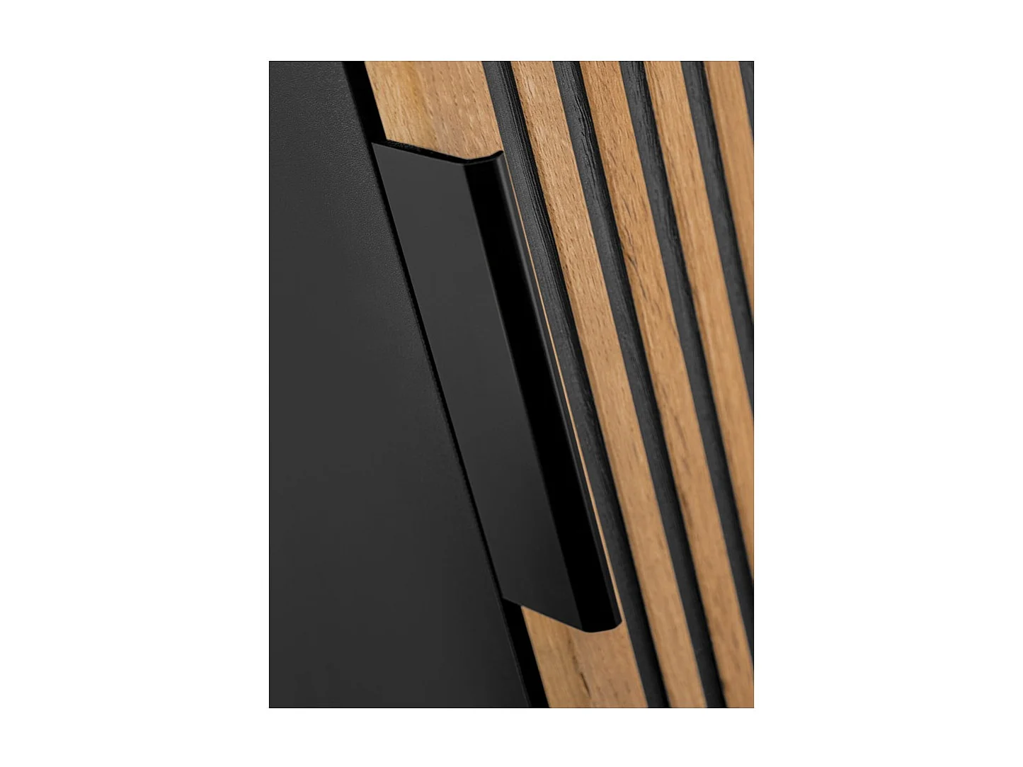 Colonne de salle de bain KINOKO – 1 porte – Finition lattes effet bois naturel et noir – L35 × P25 × H140 cm – À suspendre