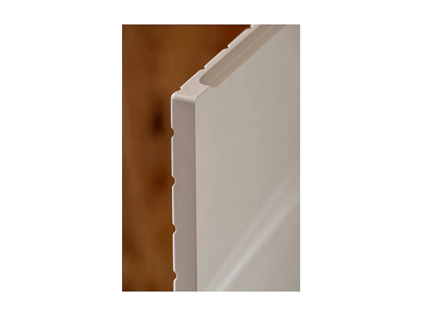 Colonne de salle de bain AOKI – 2 portes – Finition beige cachemire à motifs chevron – L30 × P25 × H140 cm – À suspendre