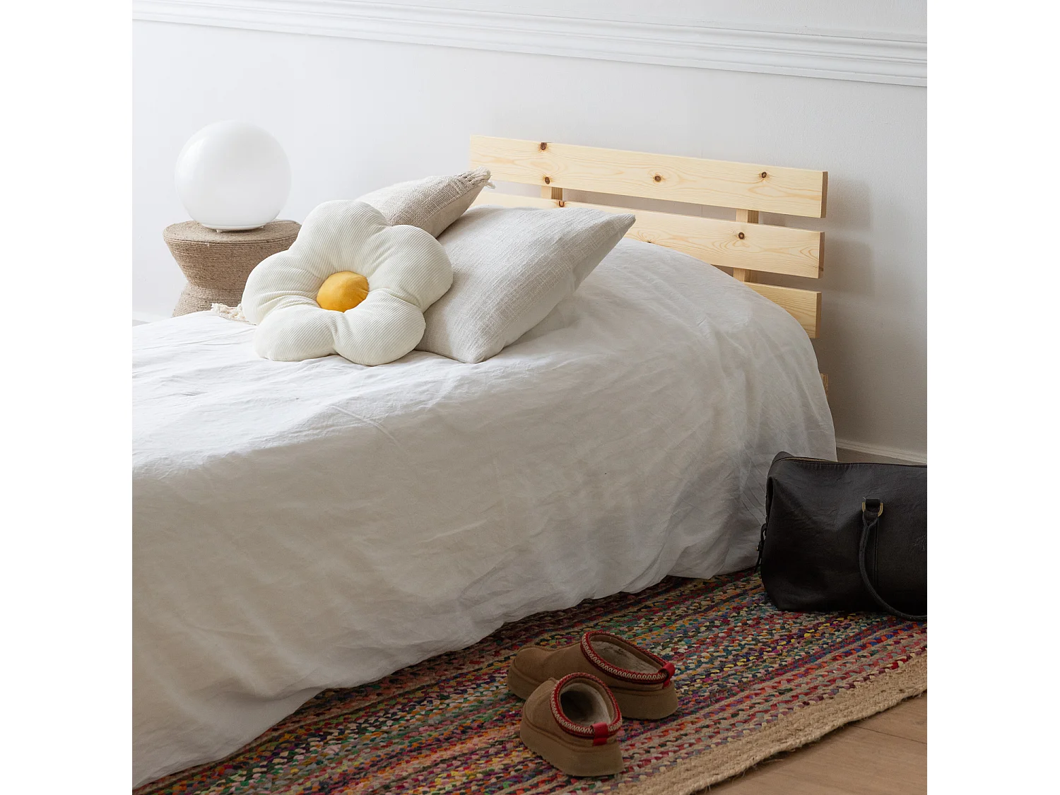 Cama de madeira com cabeceira 90x190cm FINN