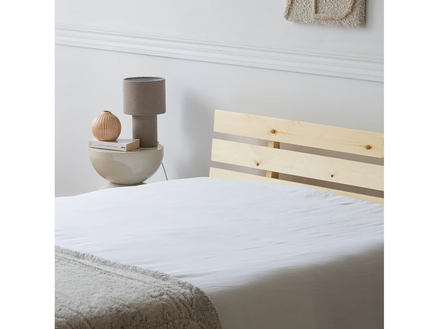 Houten bed met hoofdbord 140x200cm FINN