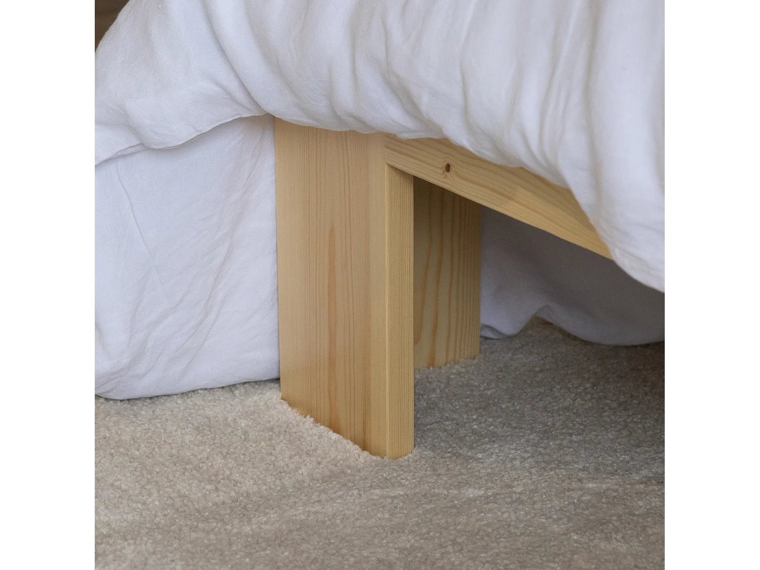 Houten bed met hoofdbord 160x200cm FINN