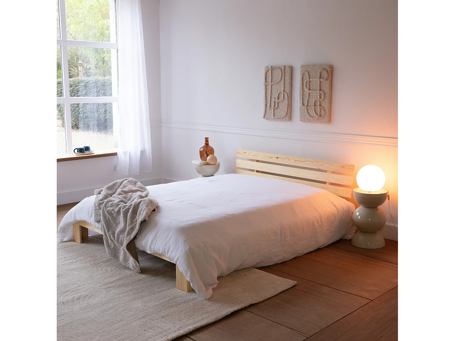 Lit en bois avec tête de lit 160x200cm FINN - HAPPY GARDEN
