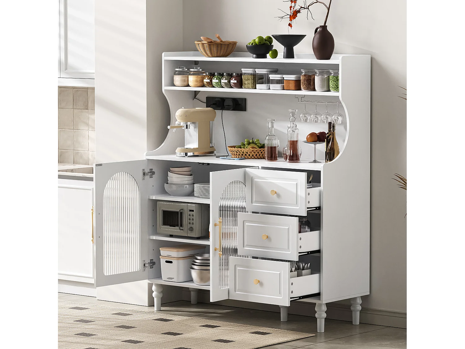 Küchen-Sideboard mit Steckdosen – 120 x 40 x 138,5 cm – mit 3 Schubladen, Weinglasablage, Regalböden und 2 Türen – MDF – weiß