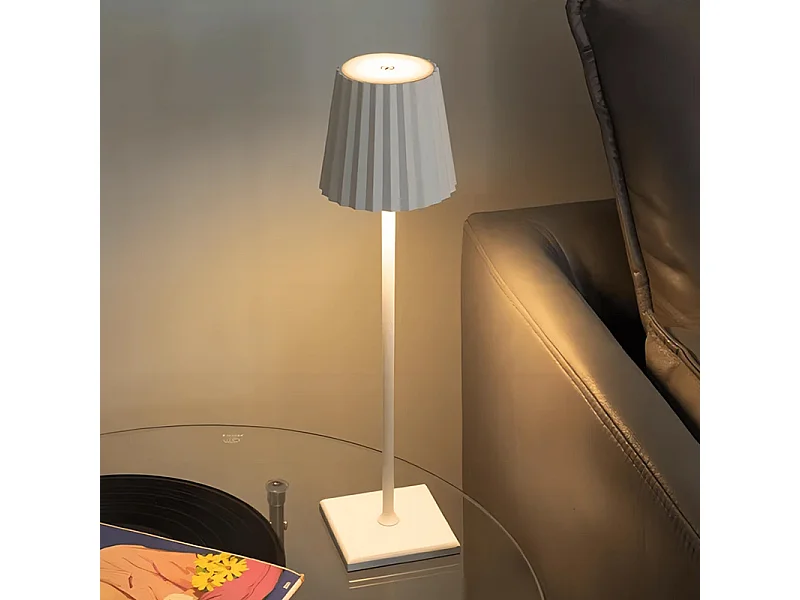 Lampe de Table Plissée Rechargeable 3W, Design Moderne Métallique, Ambiance LED - Blanc
